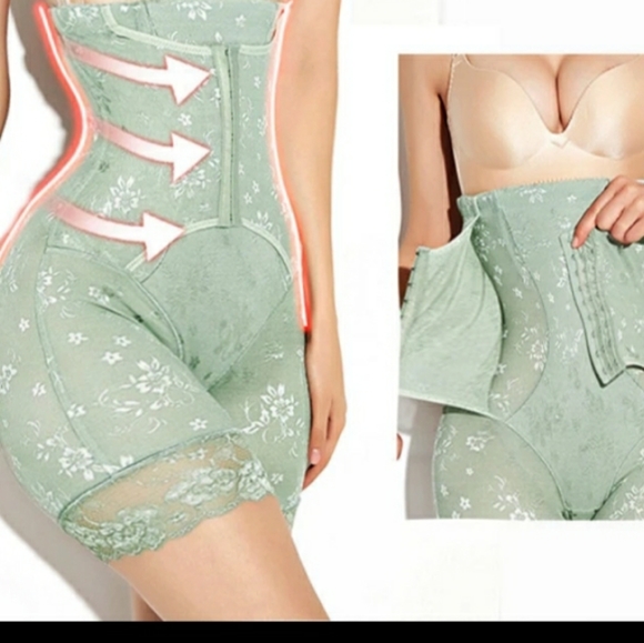 Tummy Control Body Shaper Lace Shorts - Picture 3 of 7